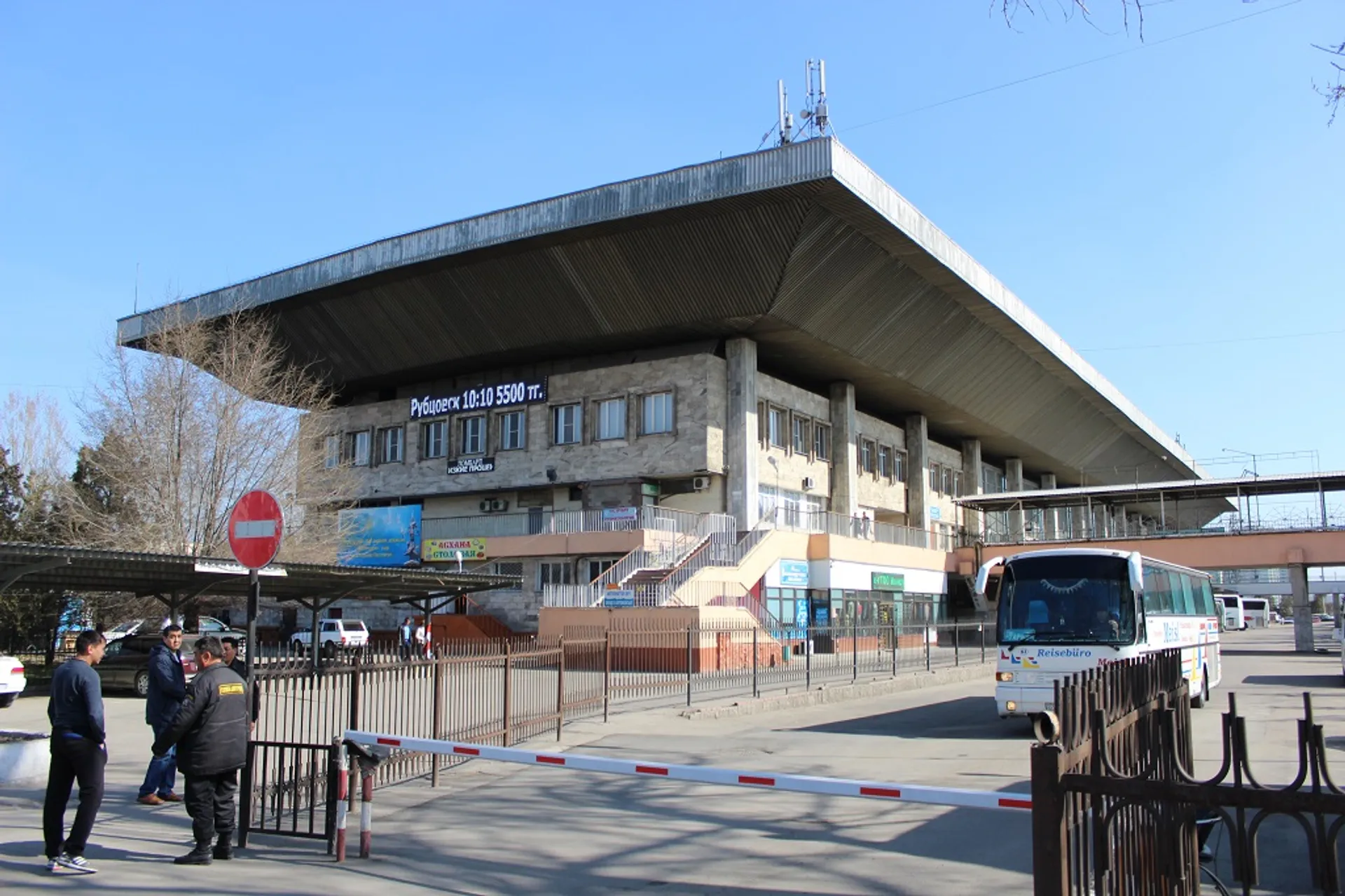 Капитал - Когда приведут в порядок алматинские автовокзалы Сайран и Саяхат