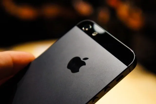 Британцы нашли еще один дефект в iPhone 5