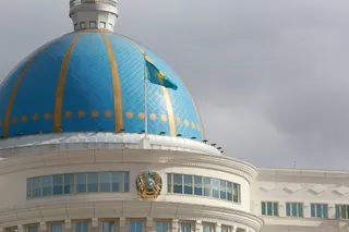 Капитал - Серик Шапкенов и Мурат Айтенов сохранили должности акимов