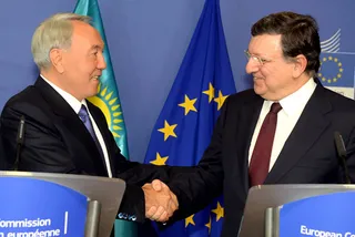 Капитал - Казахстан и Евросоюз помогут Украине