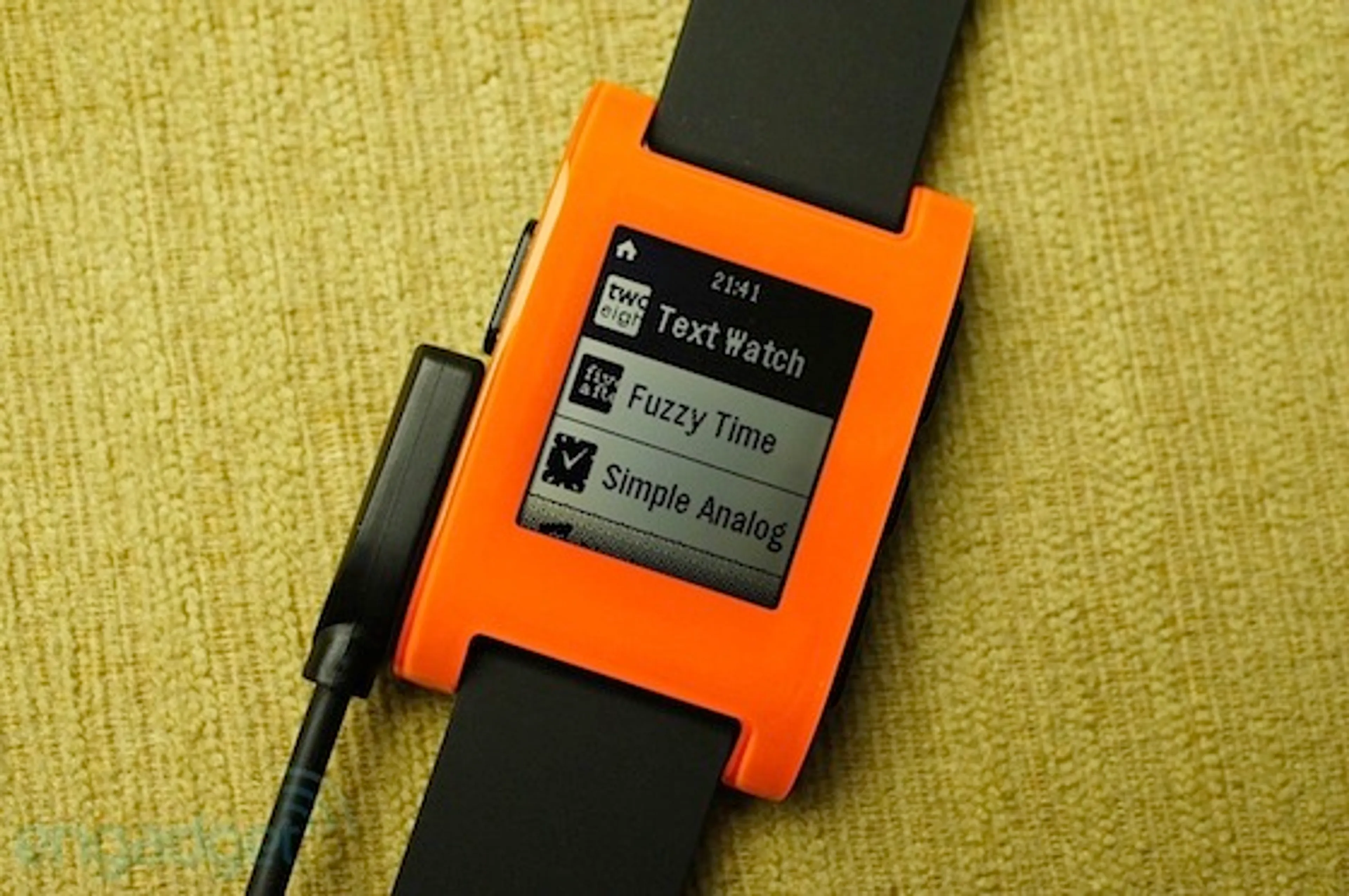 Капитал - Умные часы появятся в продаже за $150