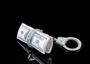 За крупную взятку задержан и. о. главы Департамента юстиции Астаны