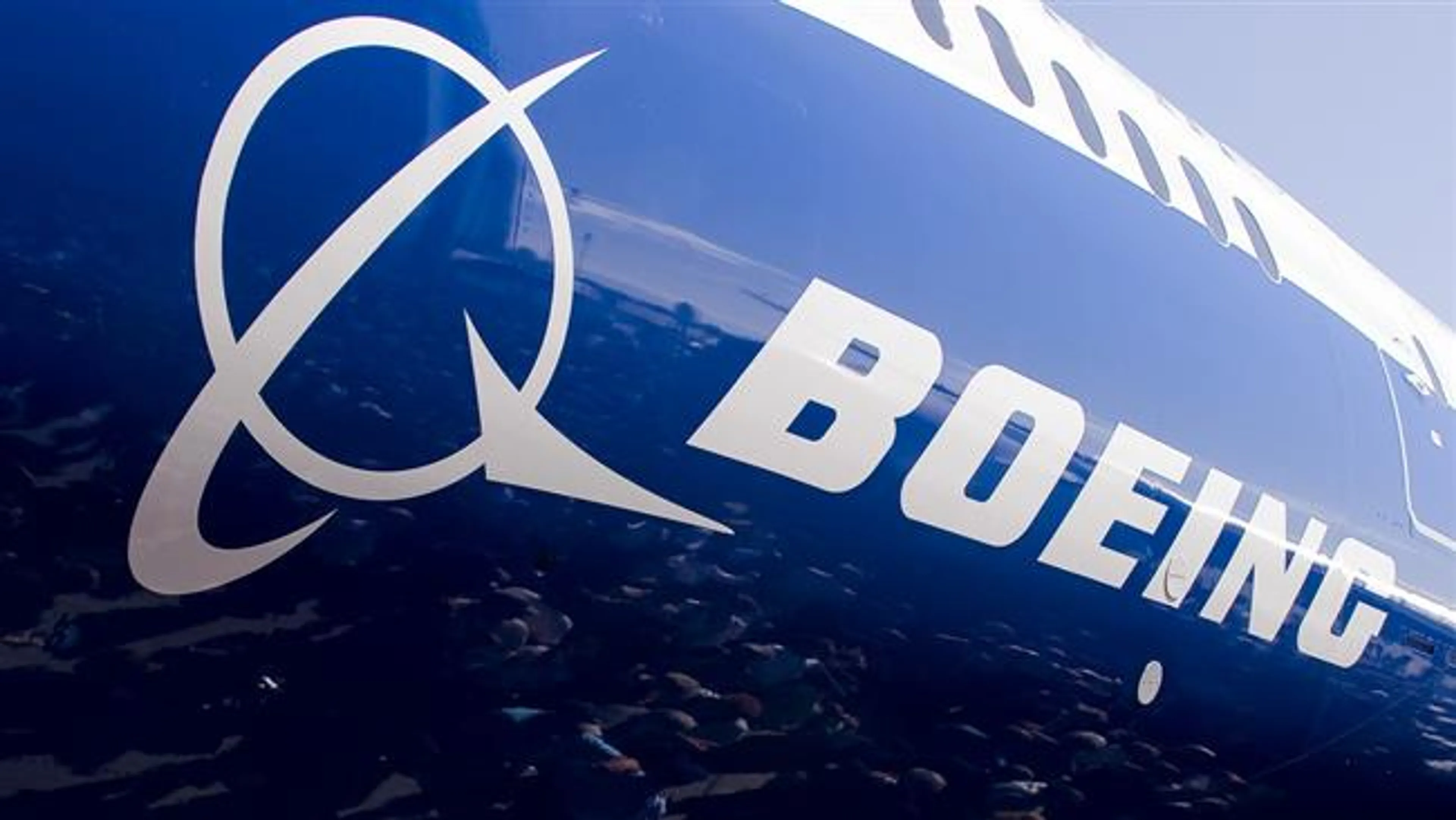 Капитал - Boeing в 2018 году откроет свой первый завод в Европе