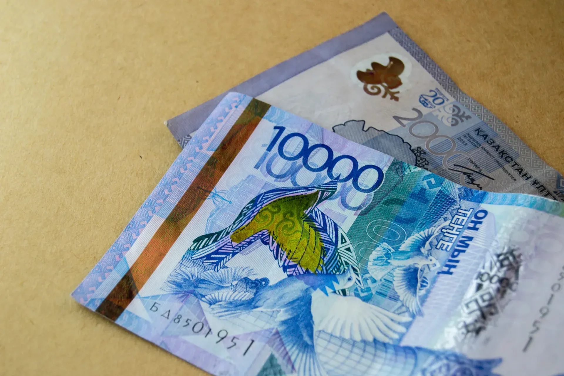 Капитал - Средневзвешенный курс доллара на бирже составил 476,27 тенге