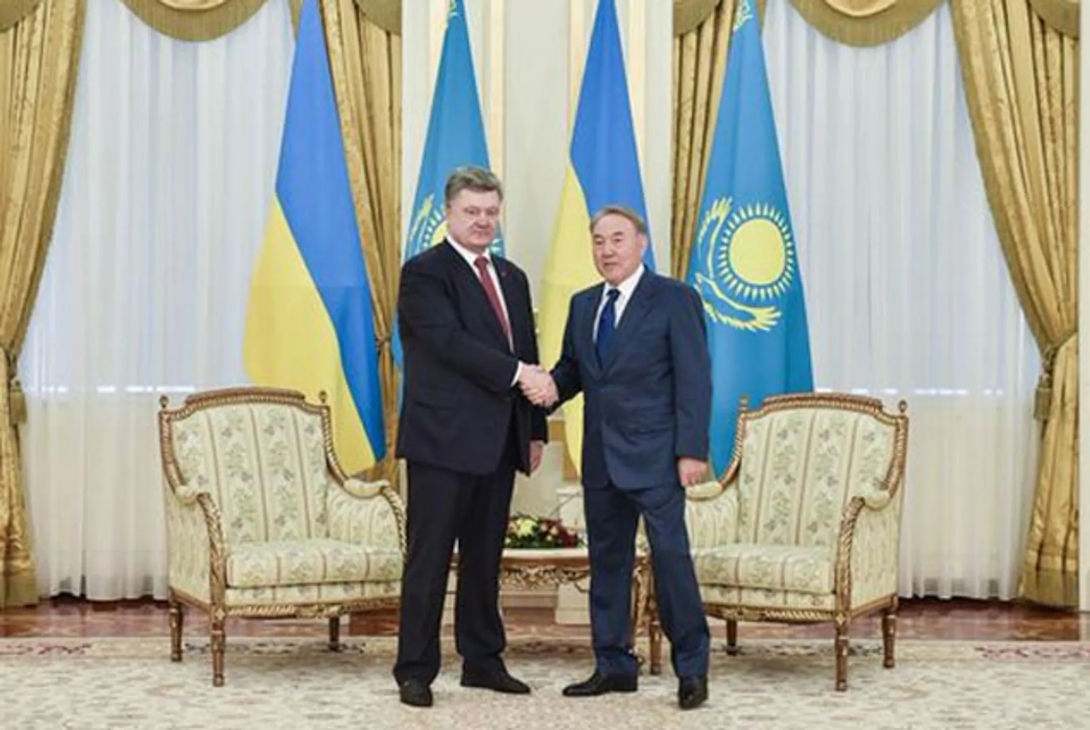 Состоялась встреча Нурсултана Назарбаева и Петра Порошенко - Image Kapital.kz