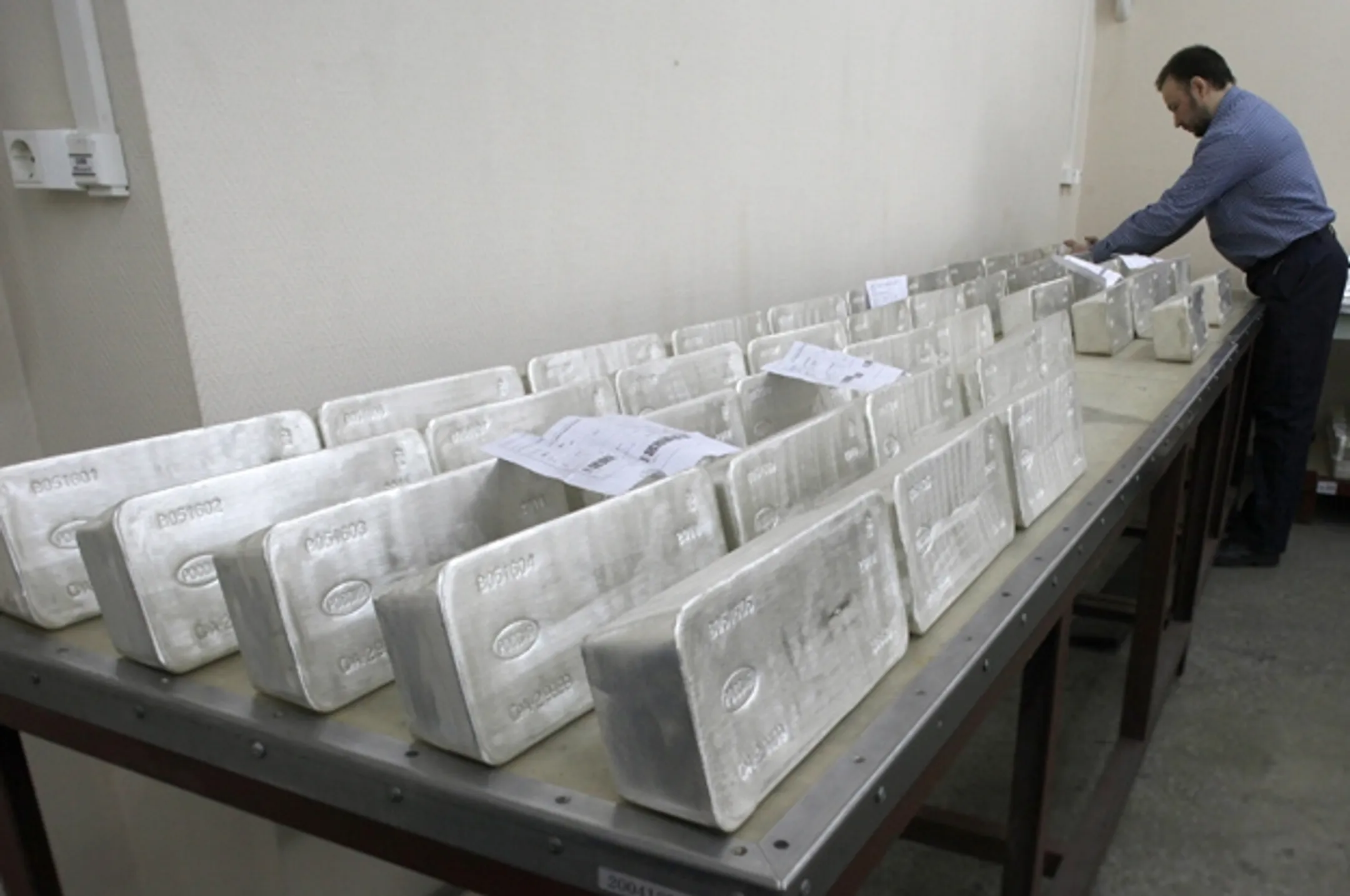 Казахстан сократил поставки серебра на внешние рынки - Image Kapital.kz