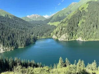 Фото: Национальный природный парк «Көлсай көлдері»