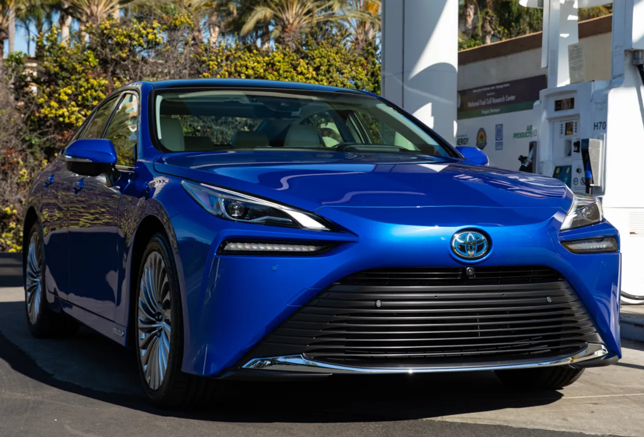 Новый Audi A5, рестайлинг Cadillac Escalade и иск из-за Toyota Mirai - фото kapital.kz