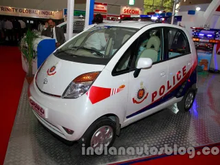 Капитал - В Индии построен полицейский автомобиль для женщин