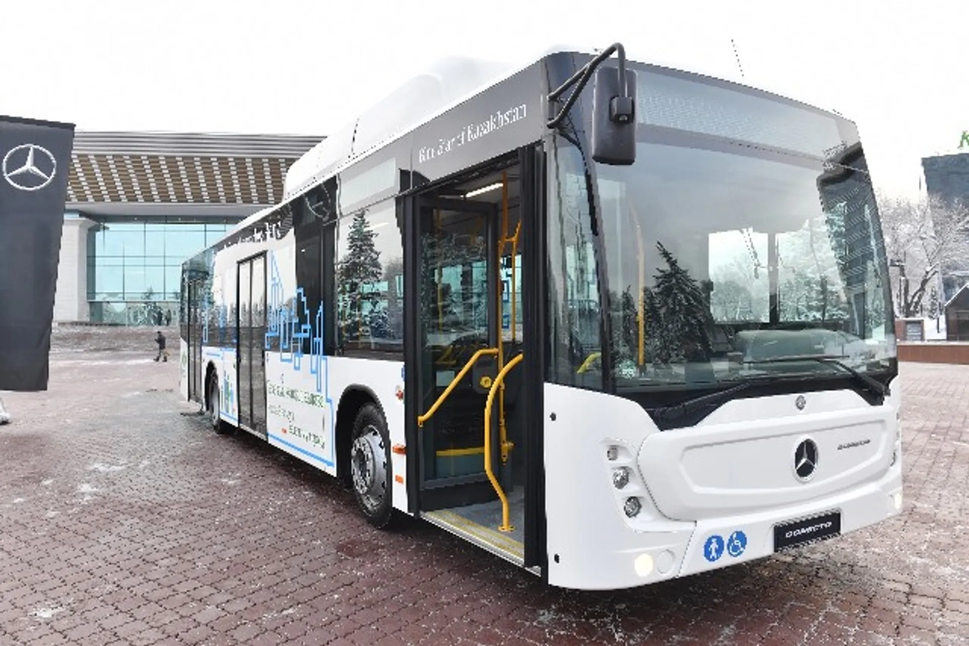 Капитал - В Алматы тестируют экоавтобусы Mercedes-Benz