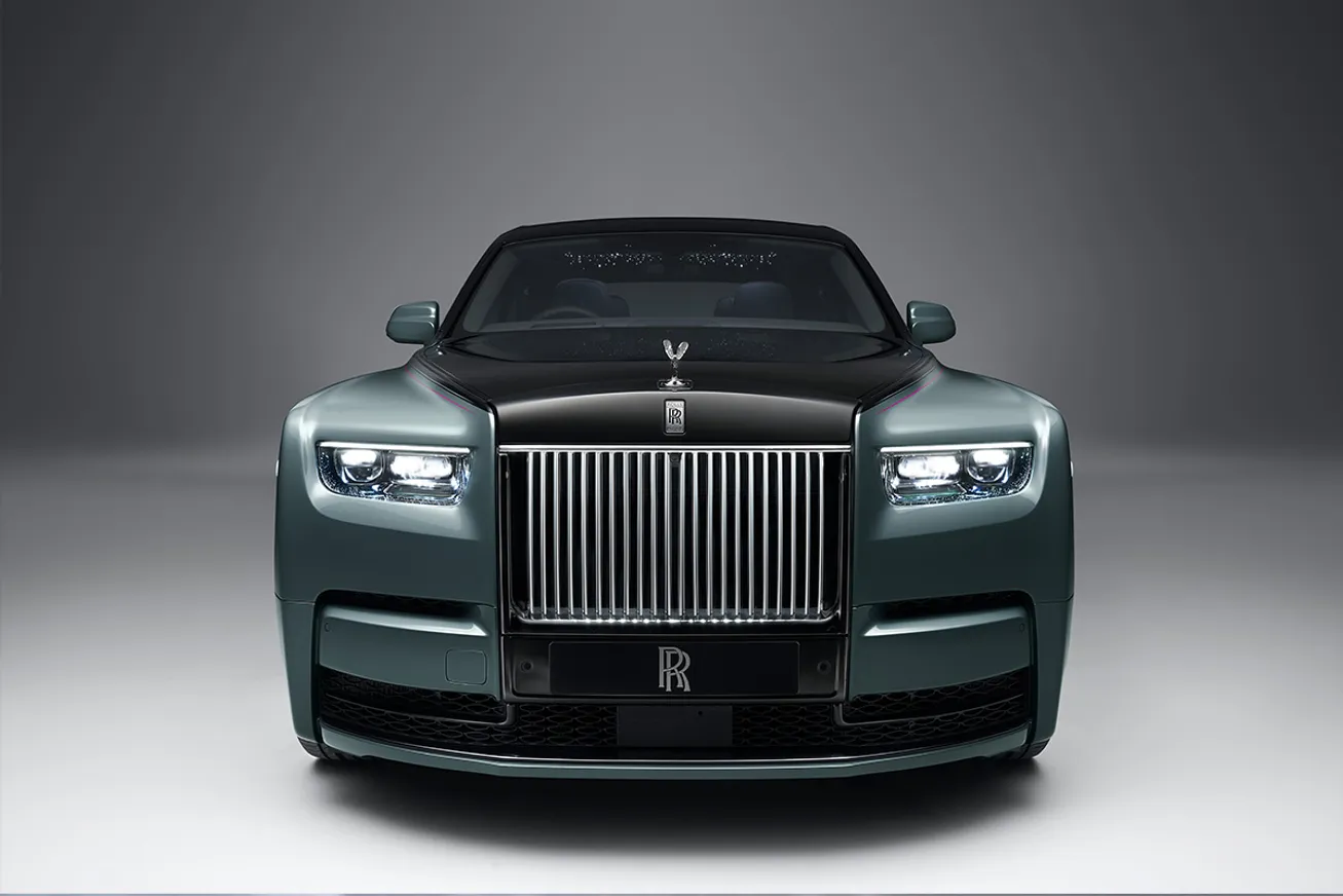 Новый Range Rover Sport и обновленный Rolls-Royce Phantom - фото kapital.kz