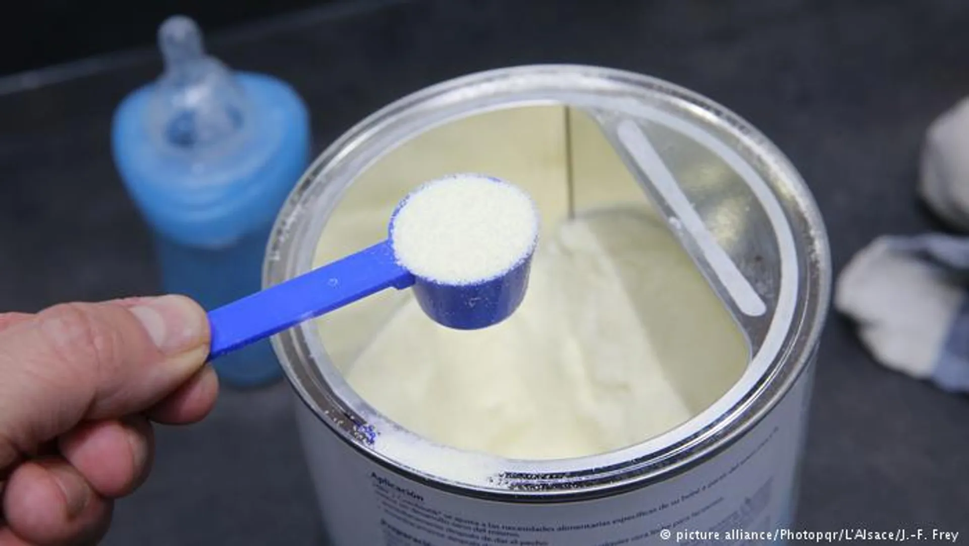 Капитал - Lactalis отзывает 12 млн банок детского питания