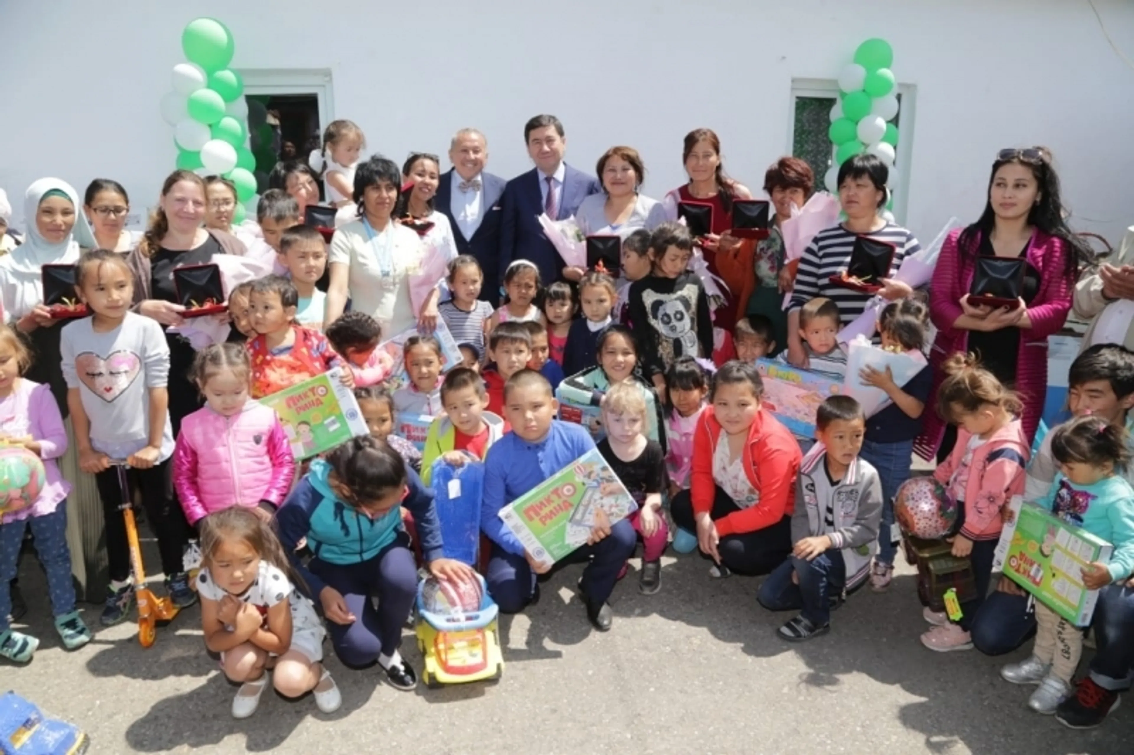 Капитал - В Карагандинской области 11 многодетных семей стали новоселами