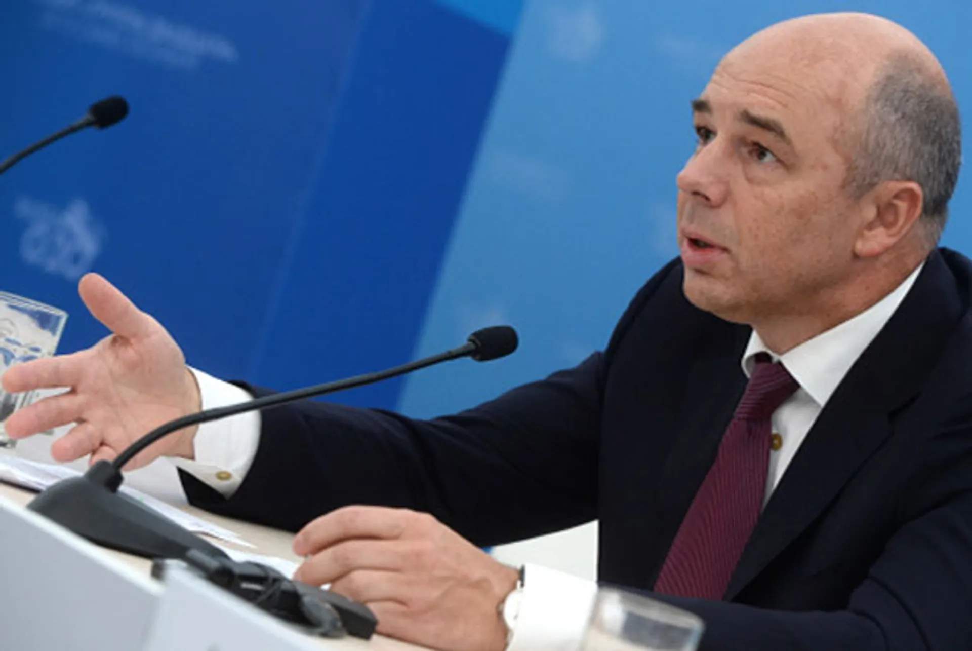 Капитал - России придется жить по средствам