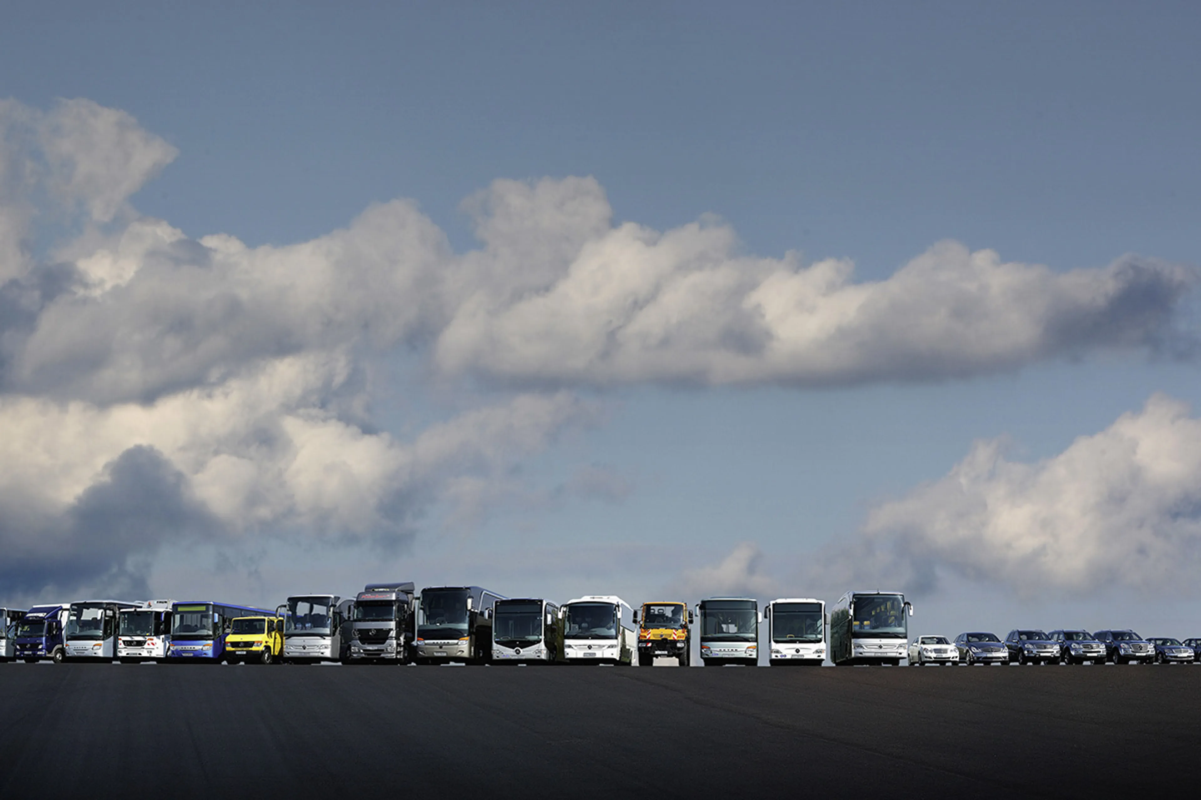 Капитал - Разделение Daimler, серийный e-tron GT и новый Pathfinder