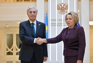 Капитал - Глава государства провел встречу с председателем Совета Федерации России 