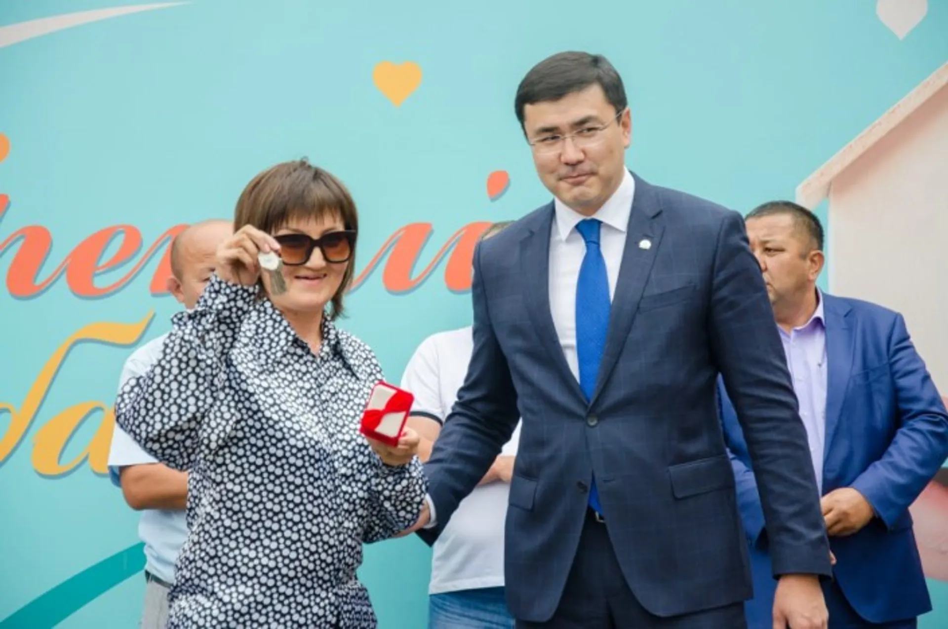 Капитал - В Нур-Султане 298 очередников  получили ключи от квартир