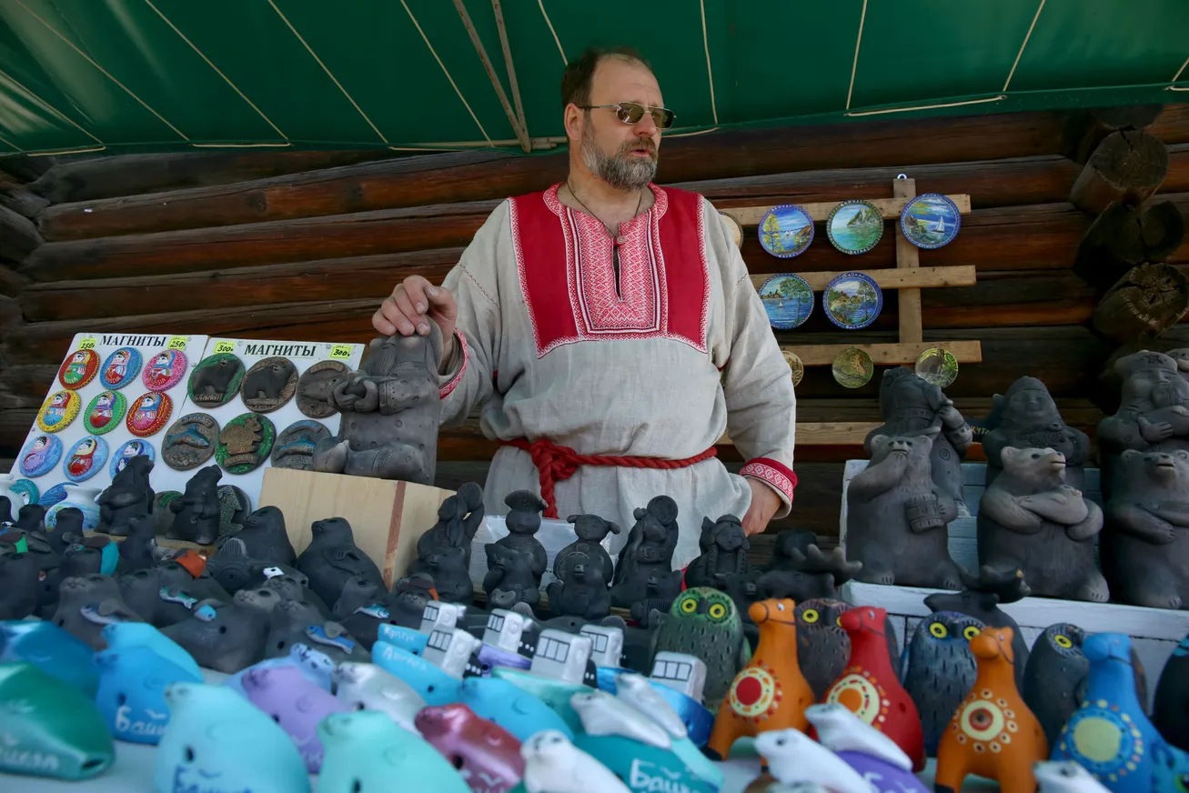 Бабр, нерпа и Байкал — зачем лететь в Иркутск летом? - фото kapital.kz