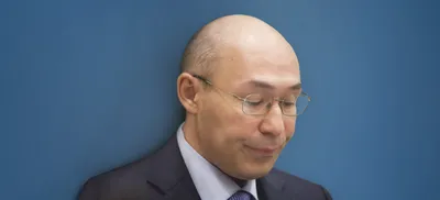 Нацбанк: между молотом и наковальней