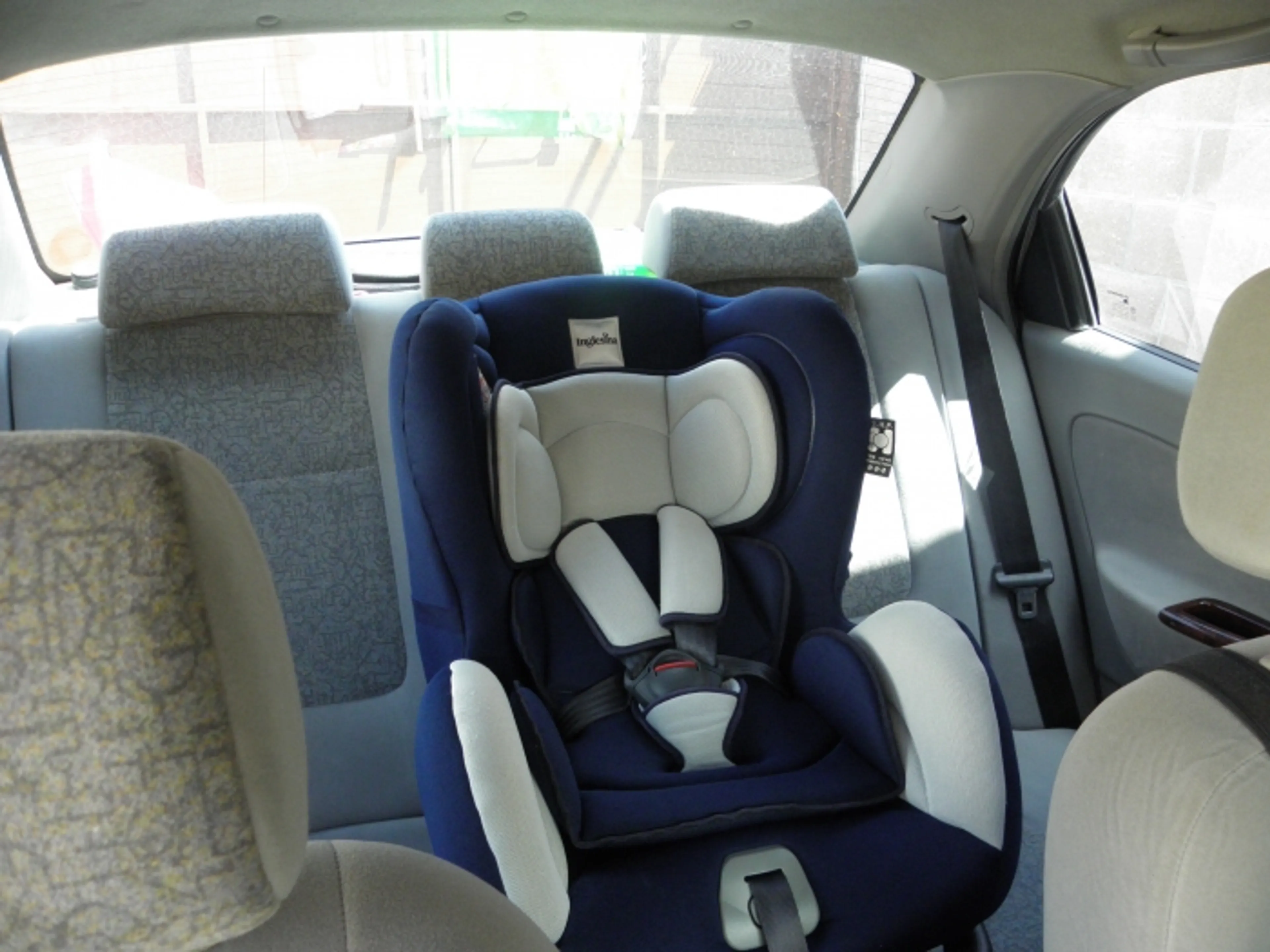 Капитал - Депутаты просят пересмотреть норму об автокреслах