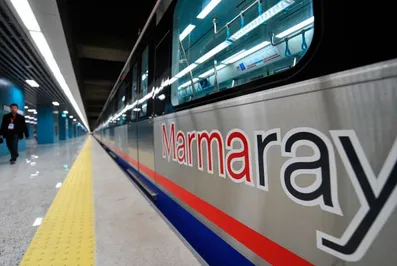 Турция запустила подводный туннель под Босфором