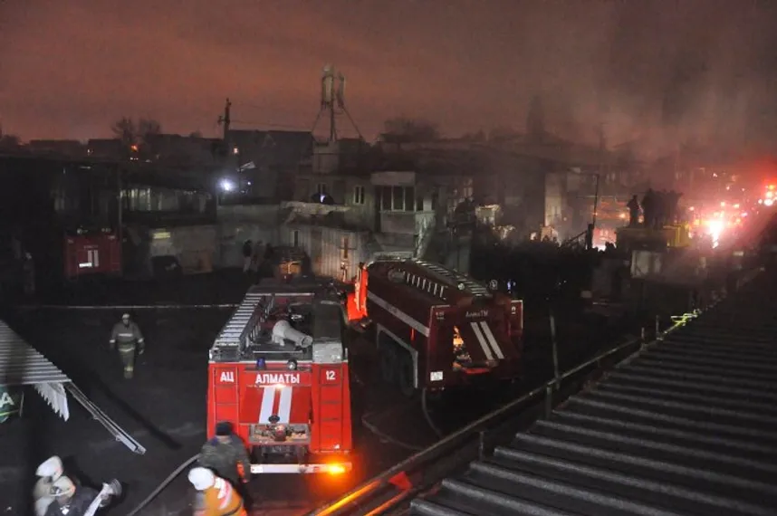 Капитал - Очередной пожар возник на барахолке