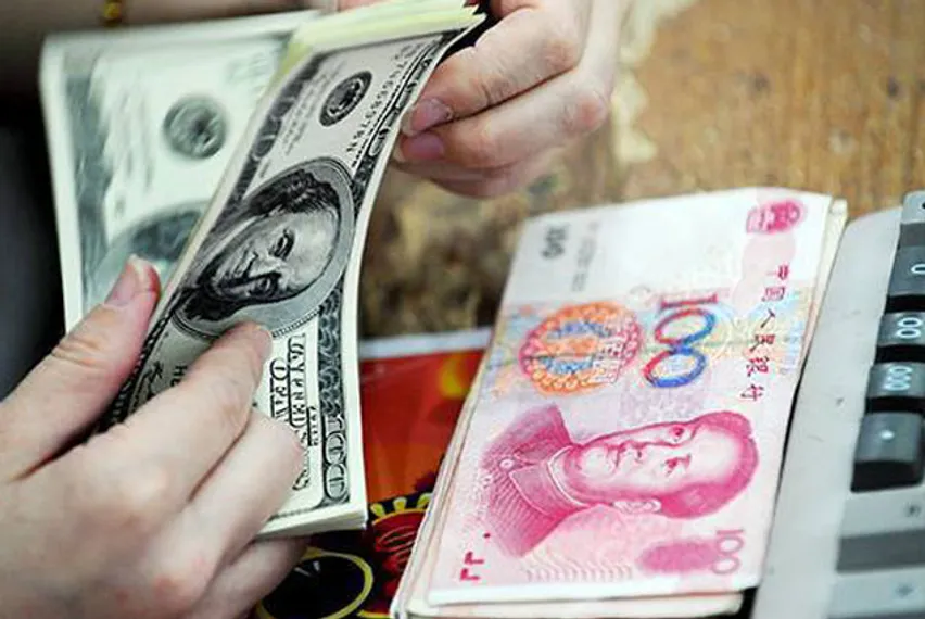 Капитал - Доллар вновь под прицелом юаня