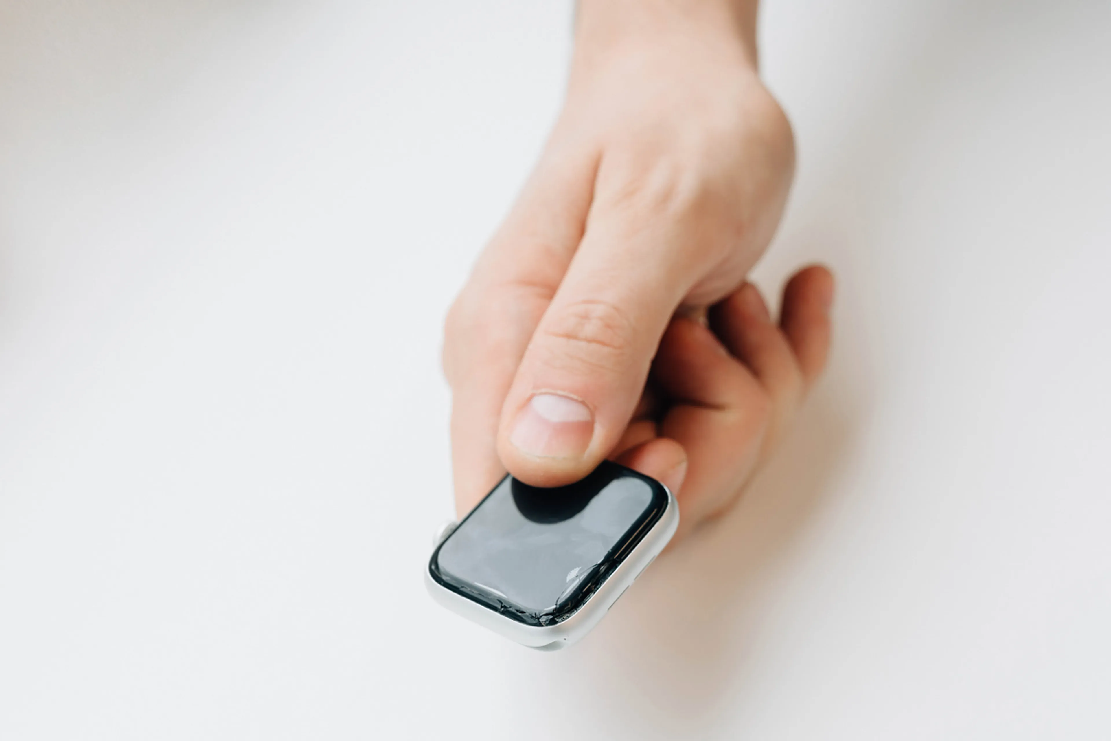 Капитал - Почему технику Apple нужно ремонтировать в авторизованных центрах?