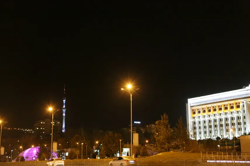 Капитал - В Алматы еще на трех объектах установлена декоративная подсветка