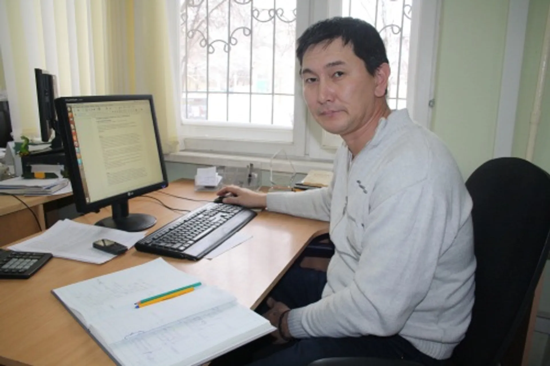 Капитал - Редактор Уральской недели оставил журналистов в степи