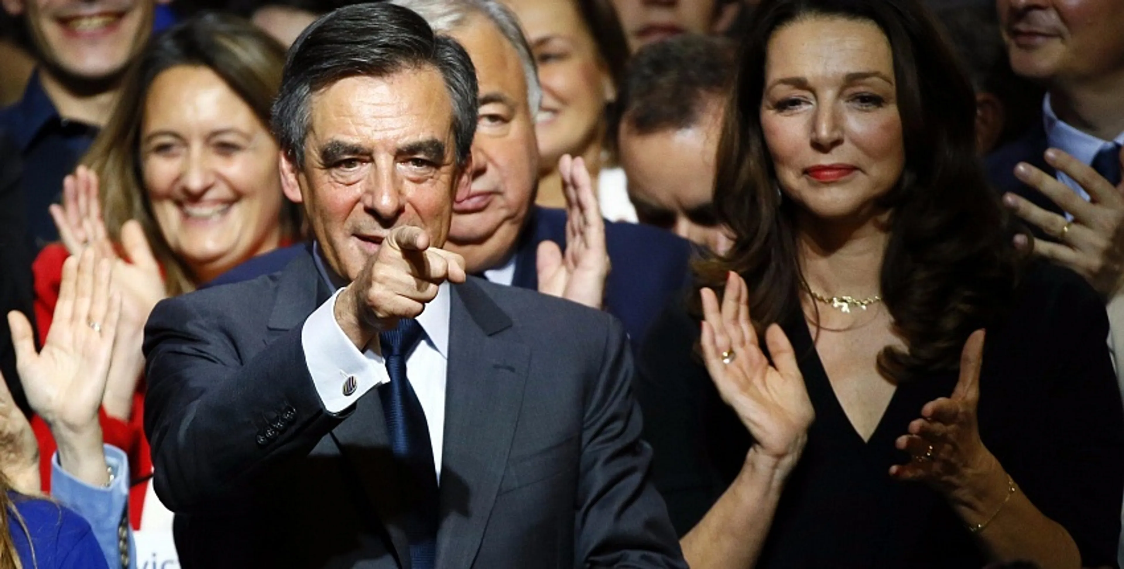 Капитал - Франсуа Фийон продолжит борьбу за пост президента Франции