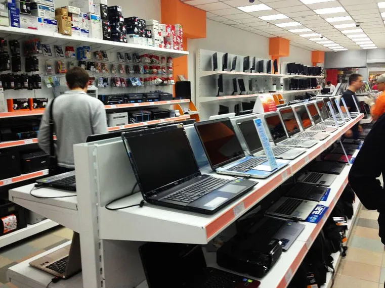 Капитал - Поставки персональных компьютеров в мире рекордно выросли