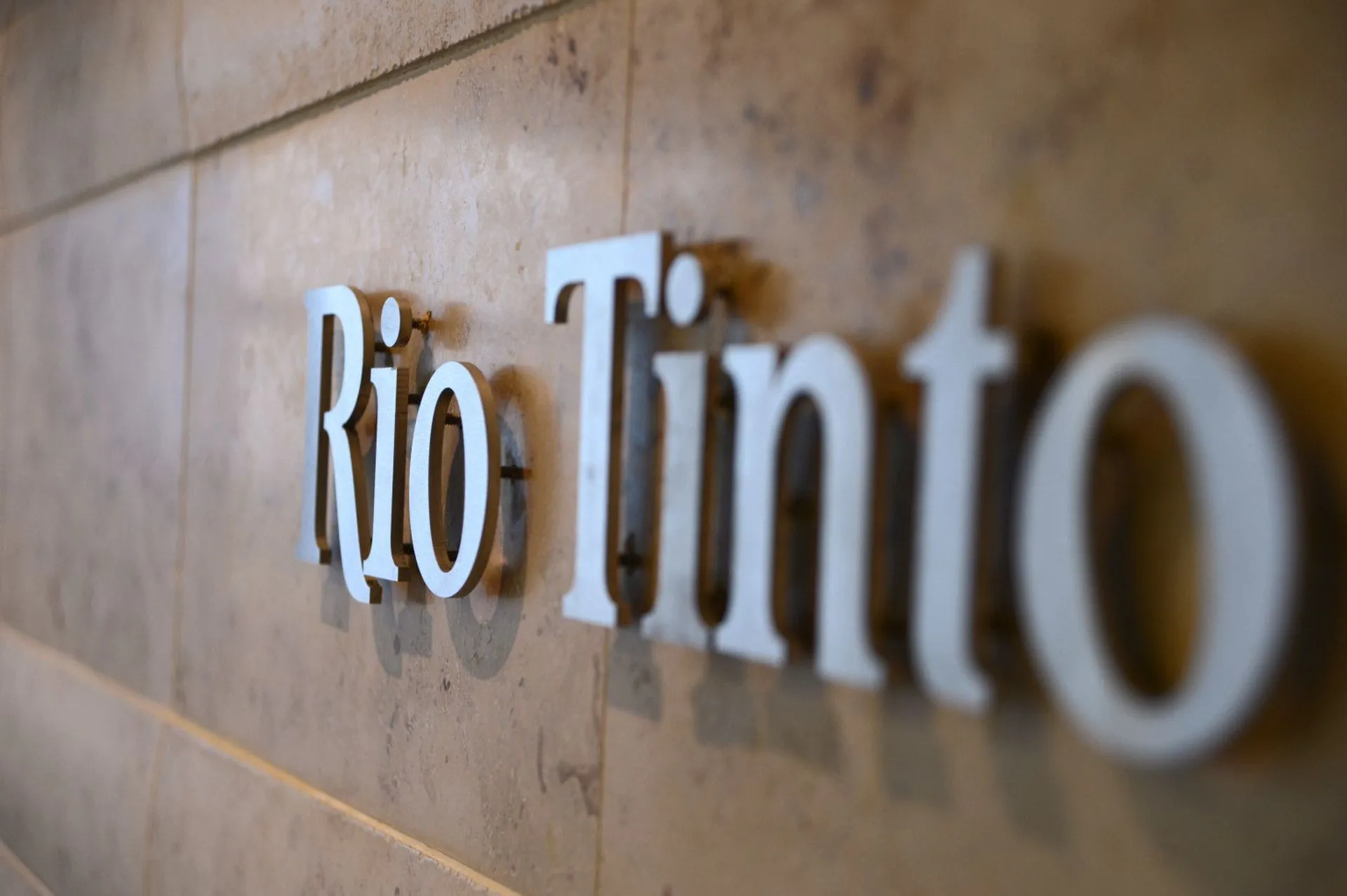 Капитал - Rio Tinto намерена увеличить добычу алмазов до 6 млн карат