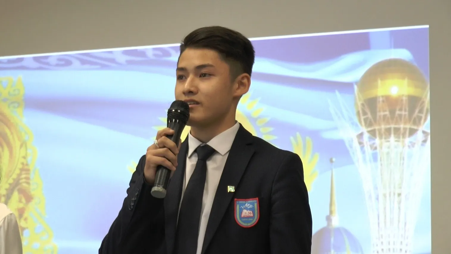 В школах Алматы проходят мероприятия, приуроченные ко Дню независимости - фото kapital.kz