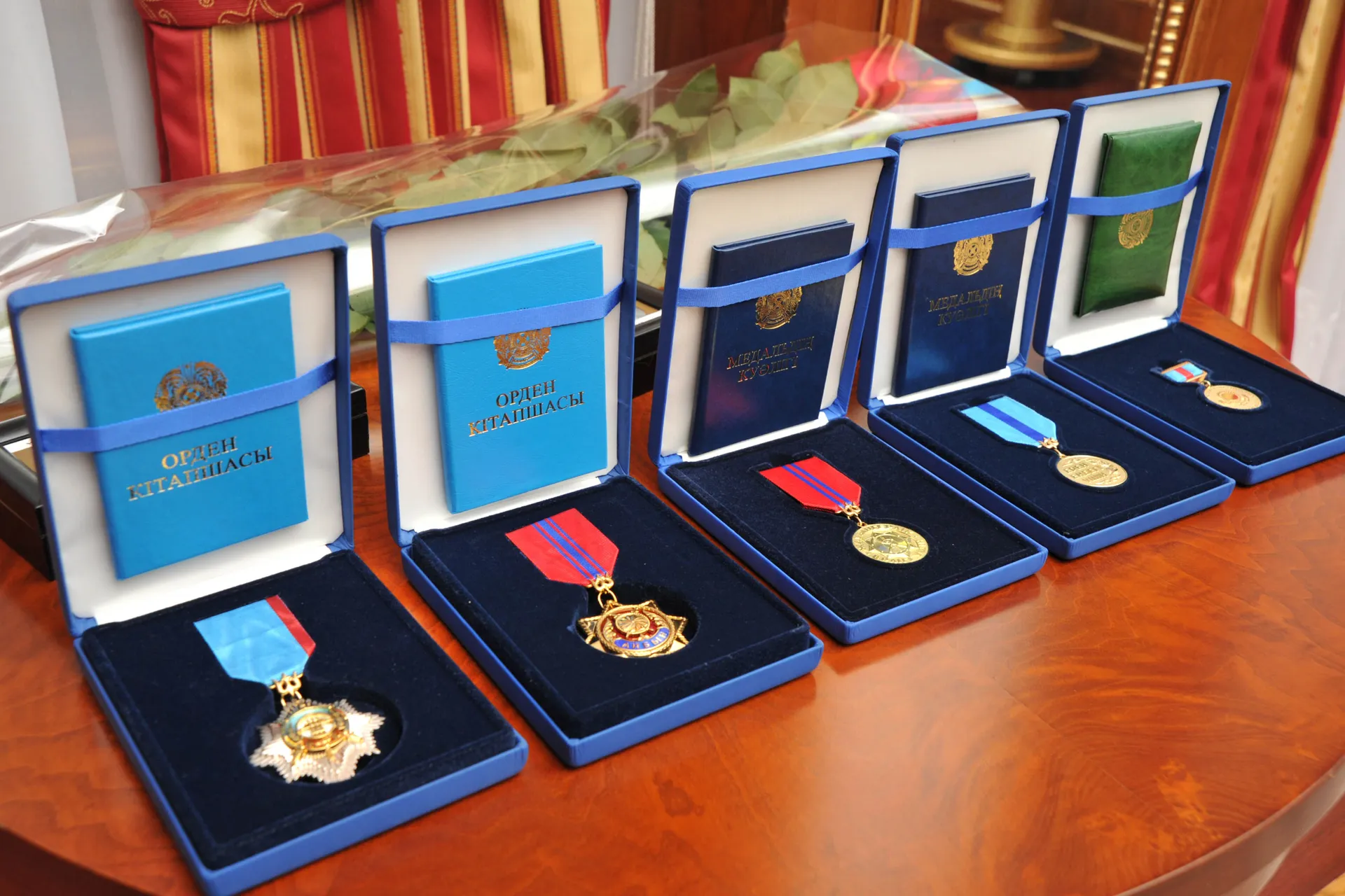 Капитал - Военнослужащие получили госнаграды