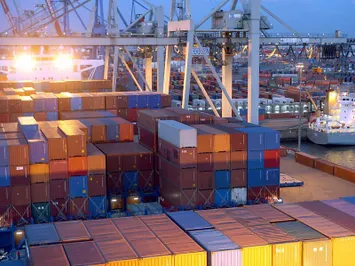 Внешнеторговый оборот составил около $90 млрд.