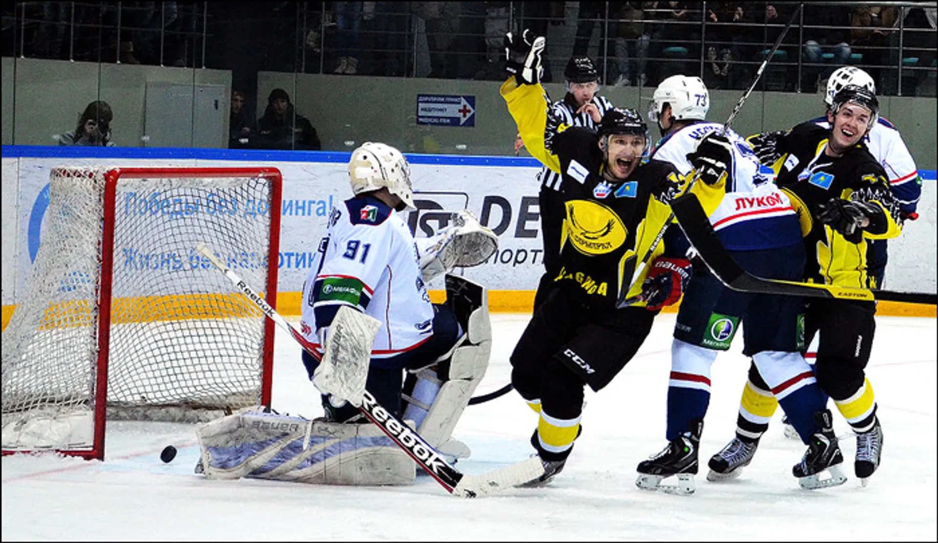 Капитал - «Сарыарка» досрочно выиграла регулярный чемпионат ВХЛ