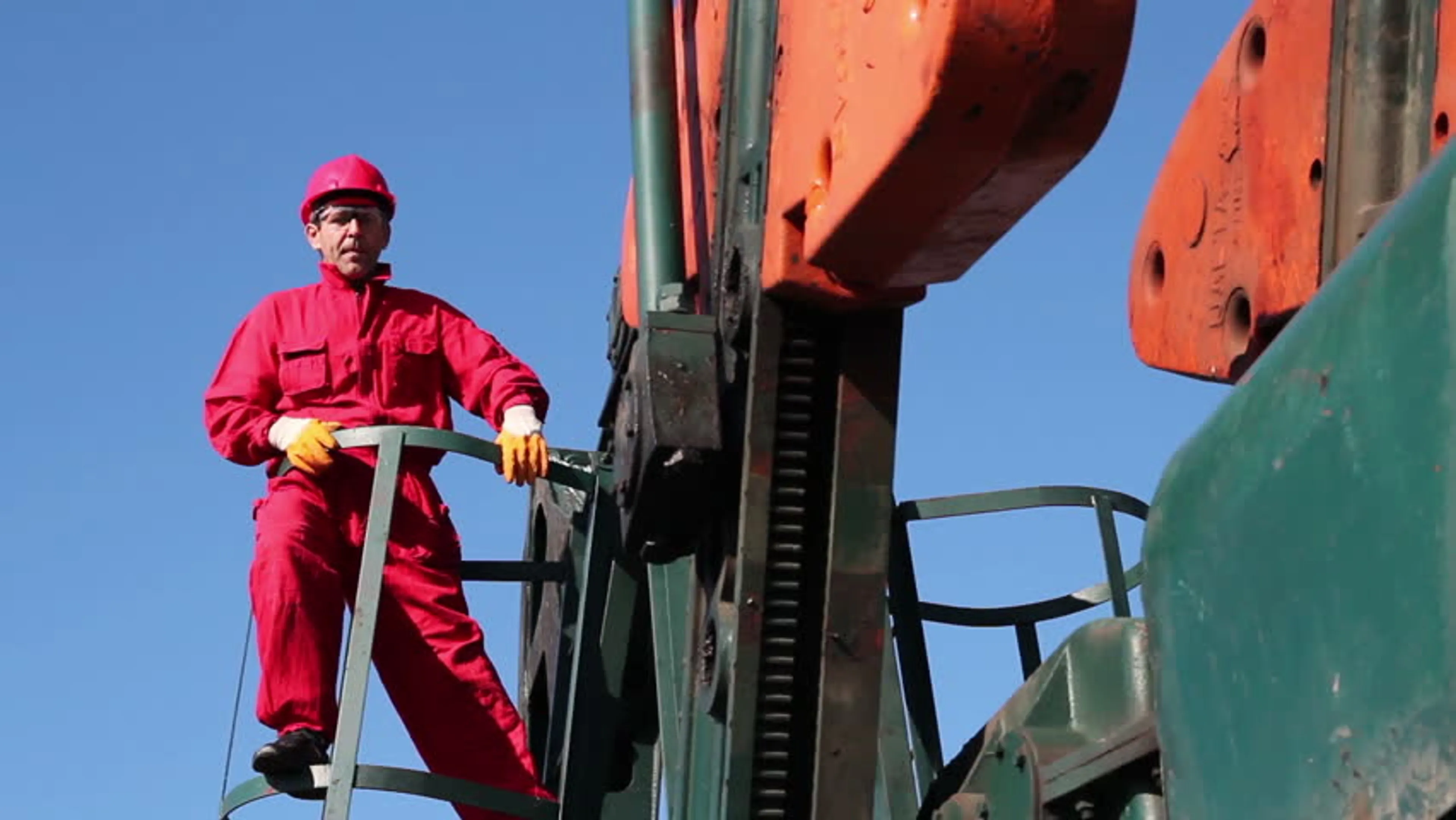 Капитал - Нефтяные страны хотят удержать цену в $50 за баррель