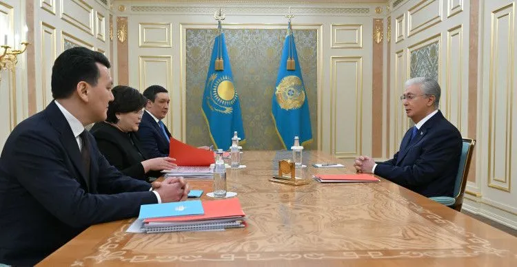 Президенту представили итоговый проект новой Конституции