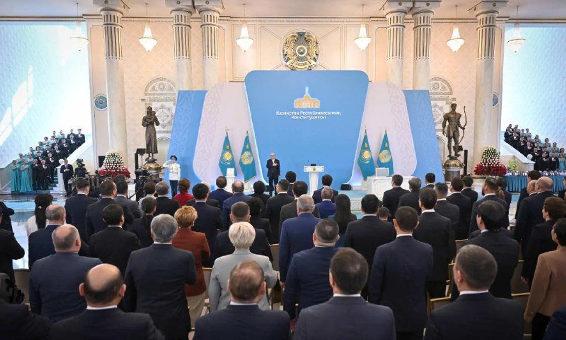 Капитал - Новая Конституция официально вступит в силу 1 июля