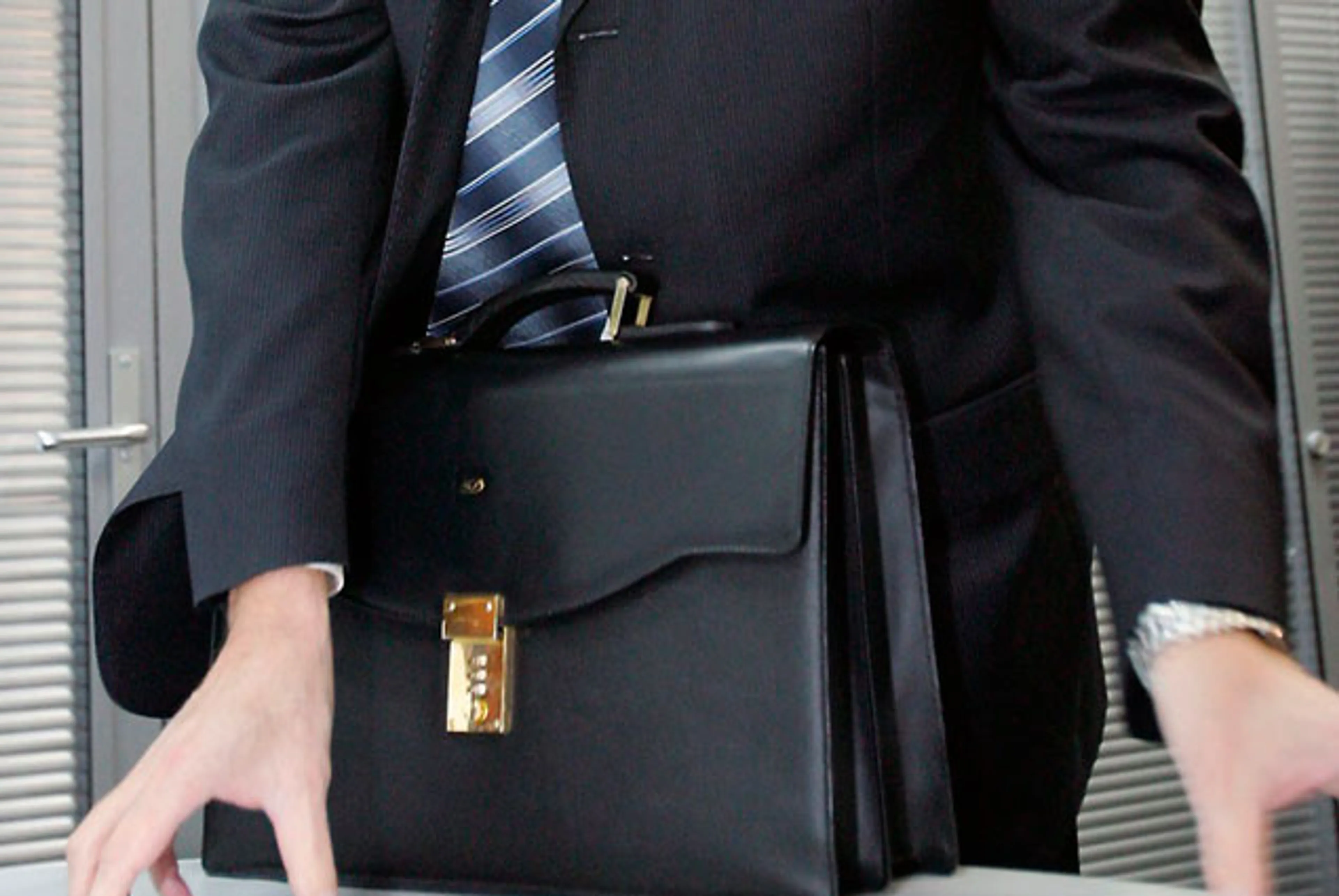 Капитал - Российское правительство в казахстанском белье?