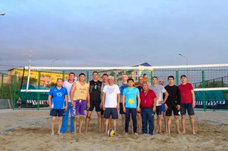 Капитал - Аким Алматинской области провел товарищеский матч по волейболу