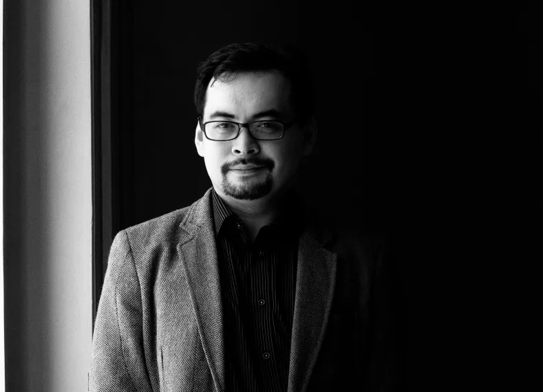 Капитал - Нам не нужен разгуливающий по сцене старец, который всем читает мораль. Нам нужен живой образ Абая