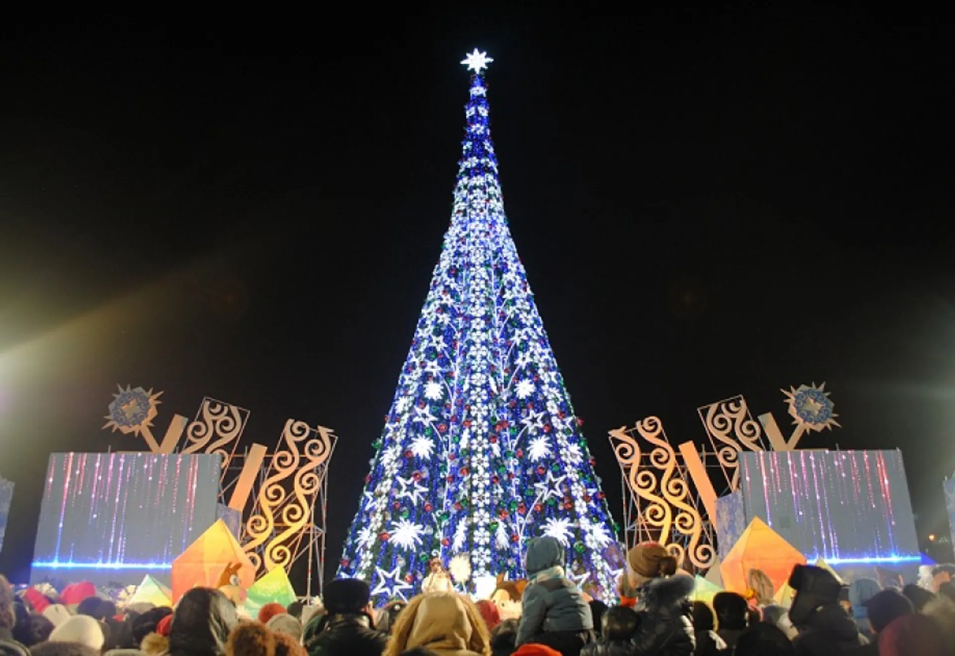 Капитал - Главную елку страны зажгут с Астане