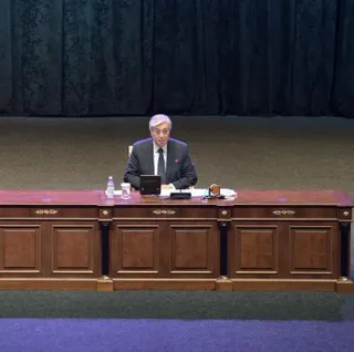 Капитал - Президент: Не справится с задачей реформирования, уйдёт в небытие