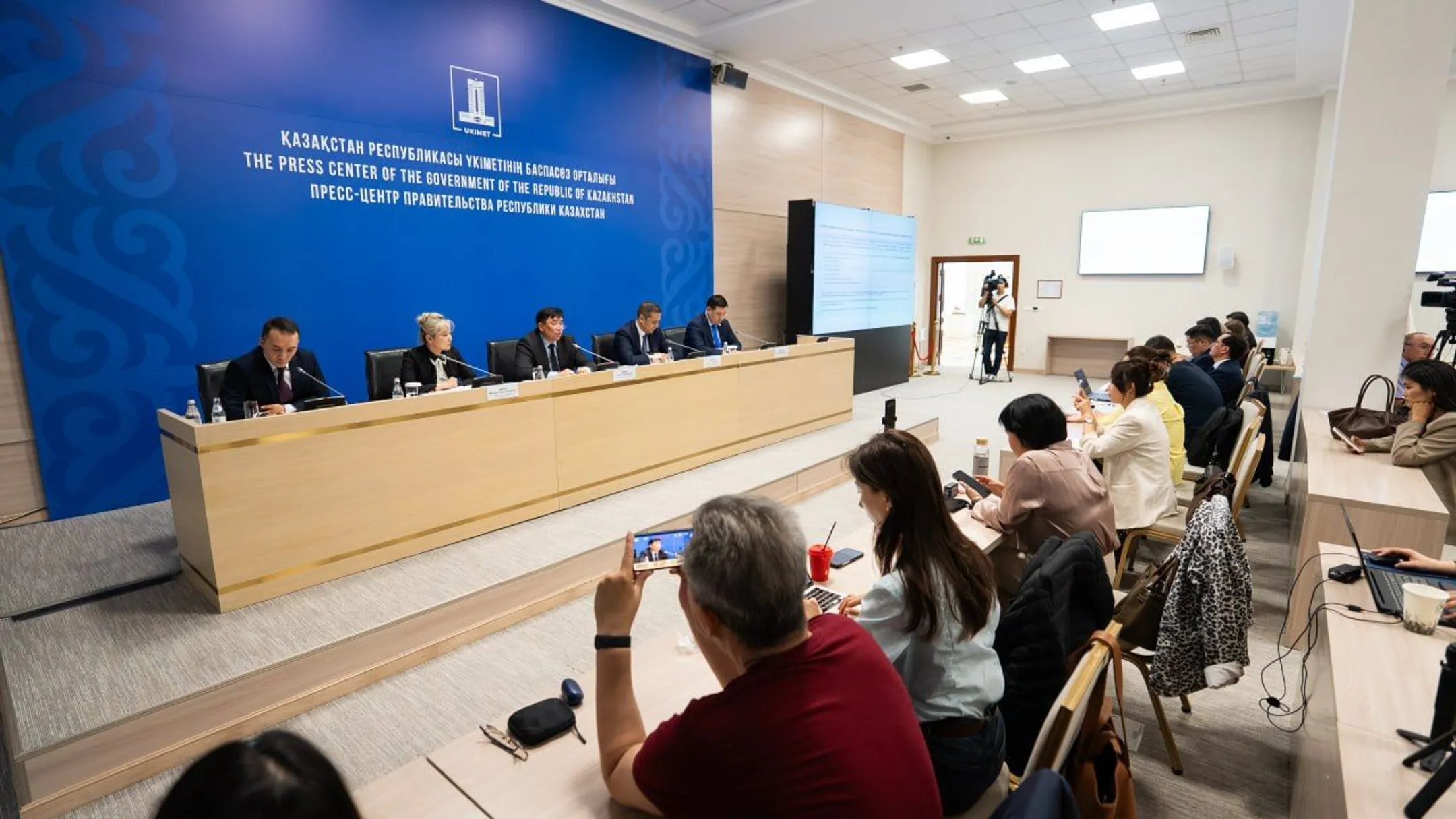 Фото: пресс-служба правительства