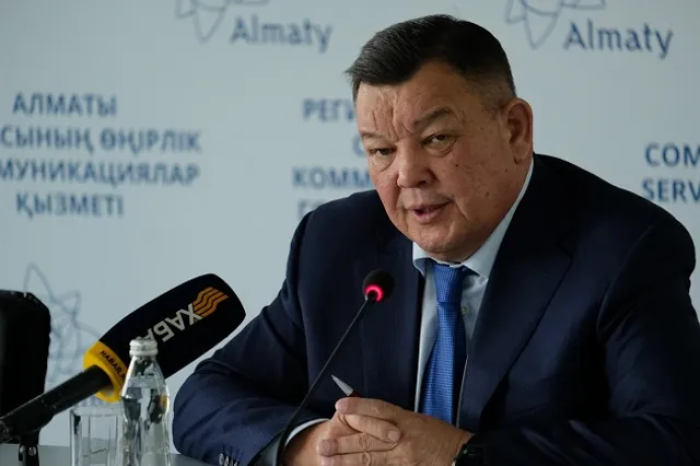 В Алматы продолжается снос незаконных построек