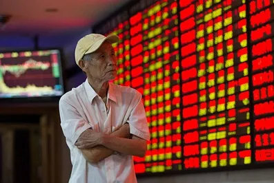 Аналитик, предсказавший обвал акций КНР, обещает стране кризис