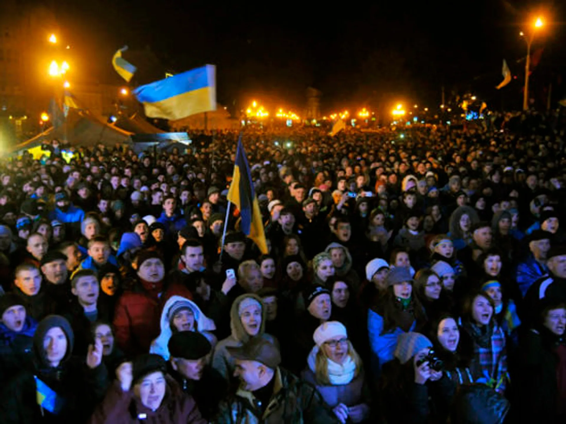 Капитал - Украина не намерена вводить режим ЧП