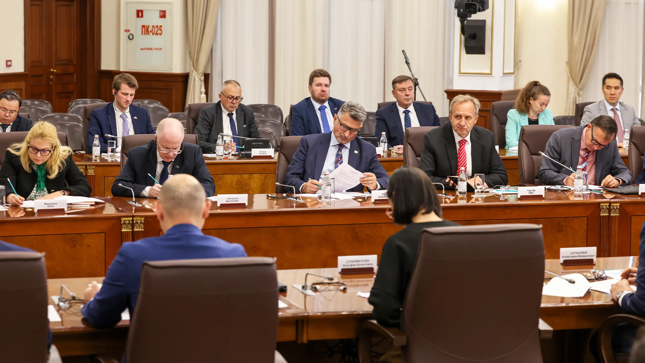 Казахстан планирует увеличить долю ВИЭ в энергобалансе до 15% — премьер - Image Kapital.kz